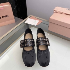 Miu Miu flat shoes